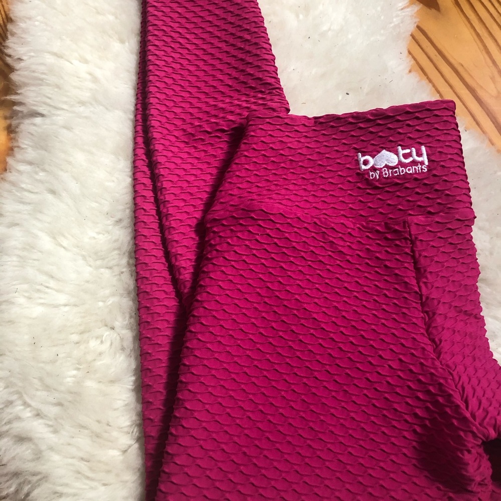 Bootybybrabants Croco Skin Raspberry leggings